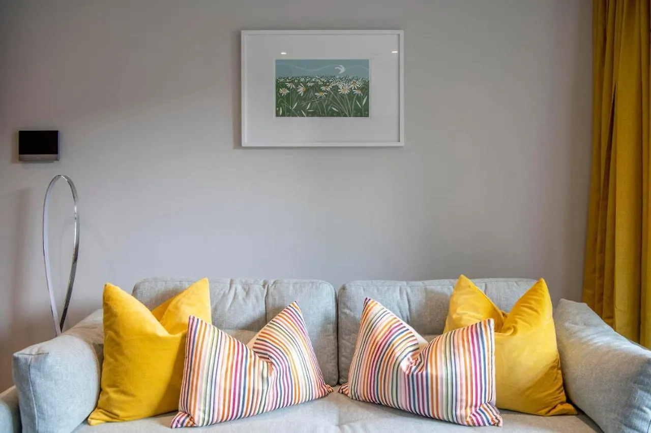 Апартаменты The Quadrant - The Ruskin Suite Йорк
